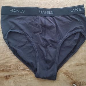 Hanes briefs